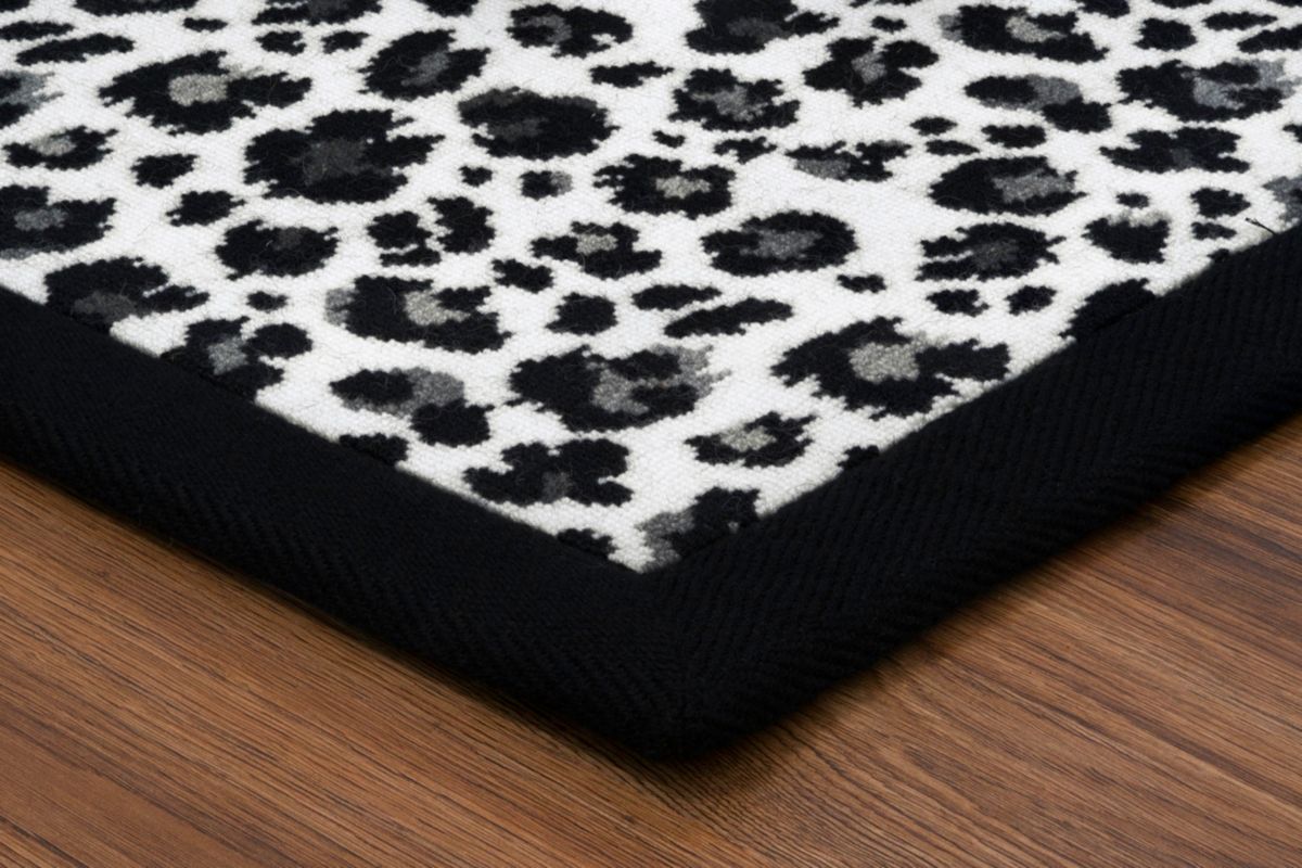 T01010056_SAMPLE
